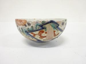 古伊万里　染錦　ころ茶碗